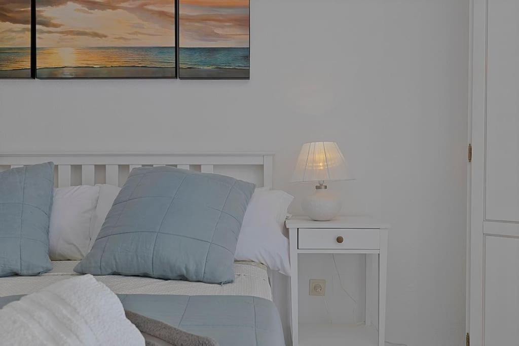Marbella, Close To The Beach, Shared Pool, 5 Bedrooms *