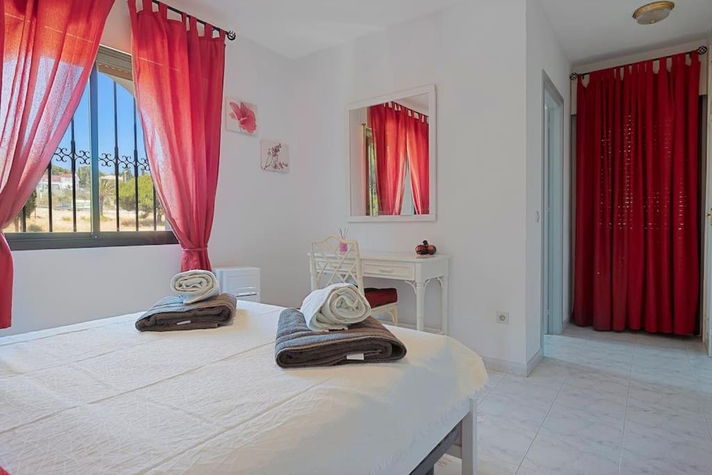 Holiday home Marbella, Close To The Beach, Shared Pool, 5 Bedrooms Marbella