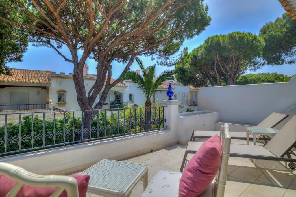 Marbella, Close To The Beach, Shared Pool, 5 Bedrooms