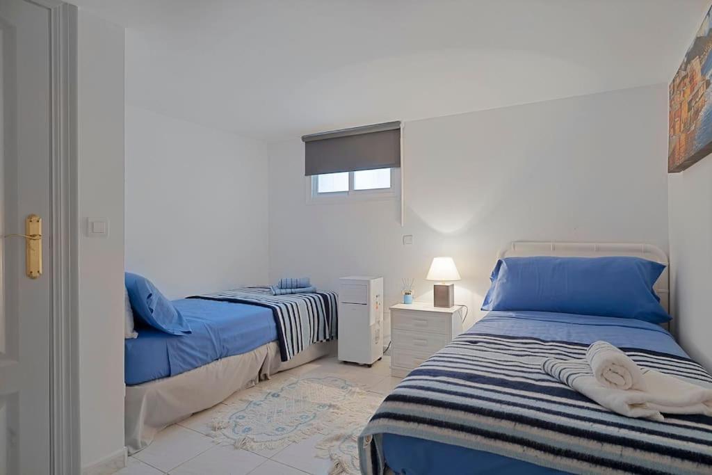 Marbella, Close To The Beach, Shared Pool, 5 Bedrooms